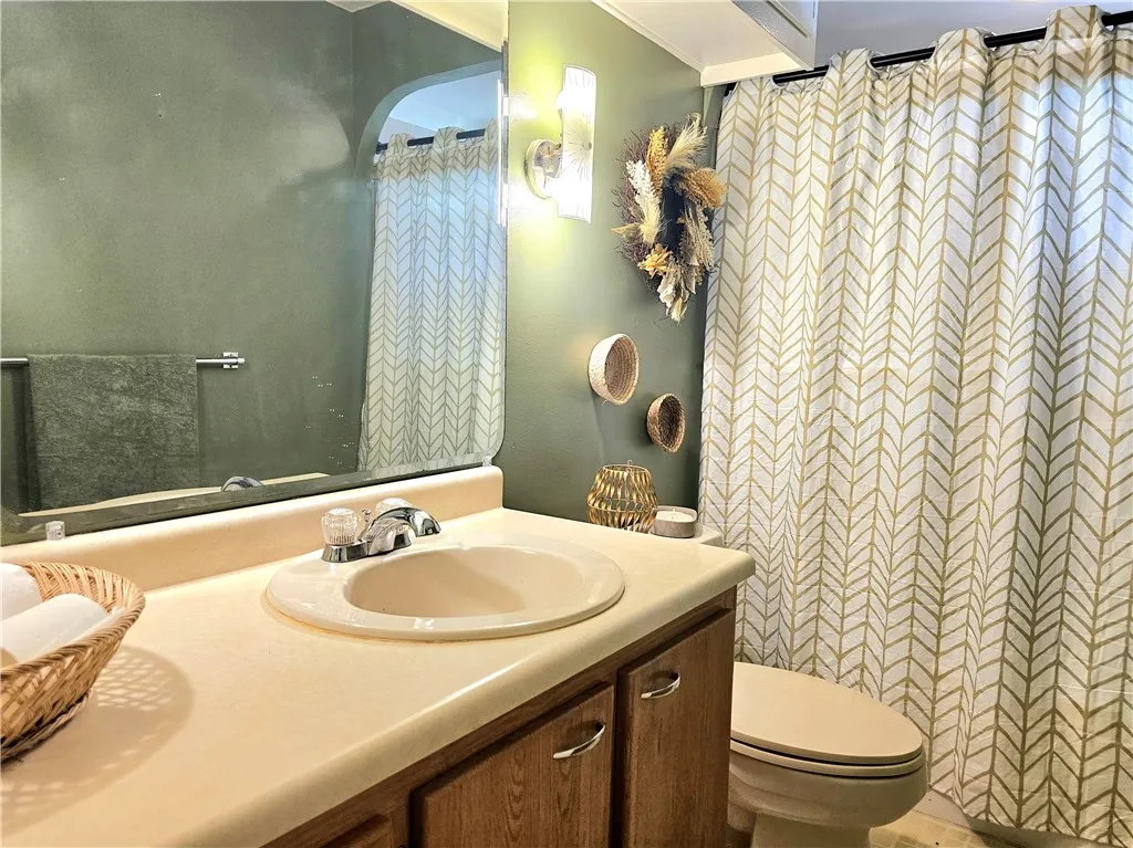 1st Floor Full Bath