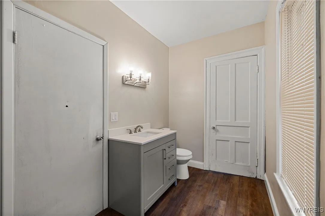 628 25th Street, Niagara Falls, New York 14301, Niagara Falls, New York 14301, 5 Bedrooms Bedrooms, 8 Rooms Rooms,2 BathroomsBathrooms,Residential,For Sale,628 25th Street, Niagara Falls, New York 14301,B1623868