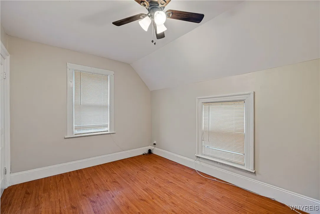 628 25th Street, Niagara Falls, New York 14301, Niagara Falls, New York 14301, 5 Bedrooms Bedrooms, 8 Rooms Rooms,2 BathroomsBathrooms,Residential,For Sale,628 25th Street, Niagara Falls, New York 14301,B1623868
