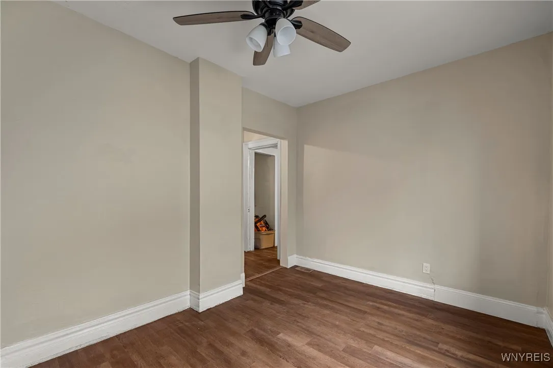 628 25th Street, Niagara Falls, New York 14301, Niagara Falls, New York 14301, 5 Bedrooms Bedrooms, 8 Rooms Rooms,2 BathroomsBathrooms,Residential,For Sale,628 25th Street, Niagara Falls, New York 14301,B1623868