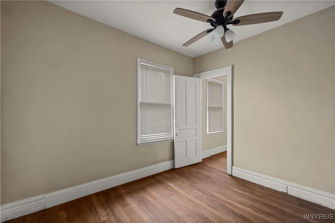 628 25th Street, Niagara Falls, New York 14301, Niagara Falls, New York 14301, 5 Bedrooms Bedrooms, 8 Rooms Rooms,2 BathroomsBathrooms,Residential,For Sale,628 25th Street, Niagara Falls, New York 14301,B1623868