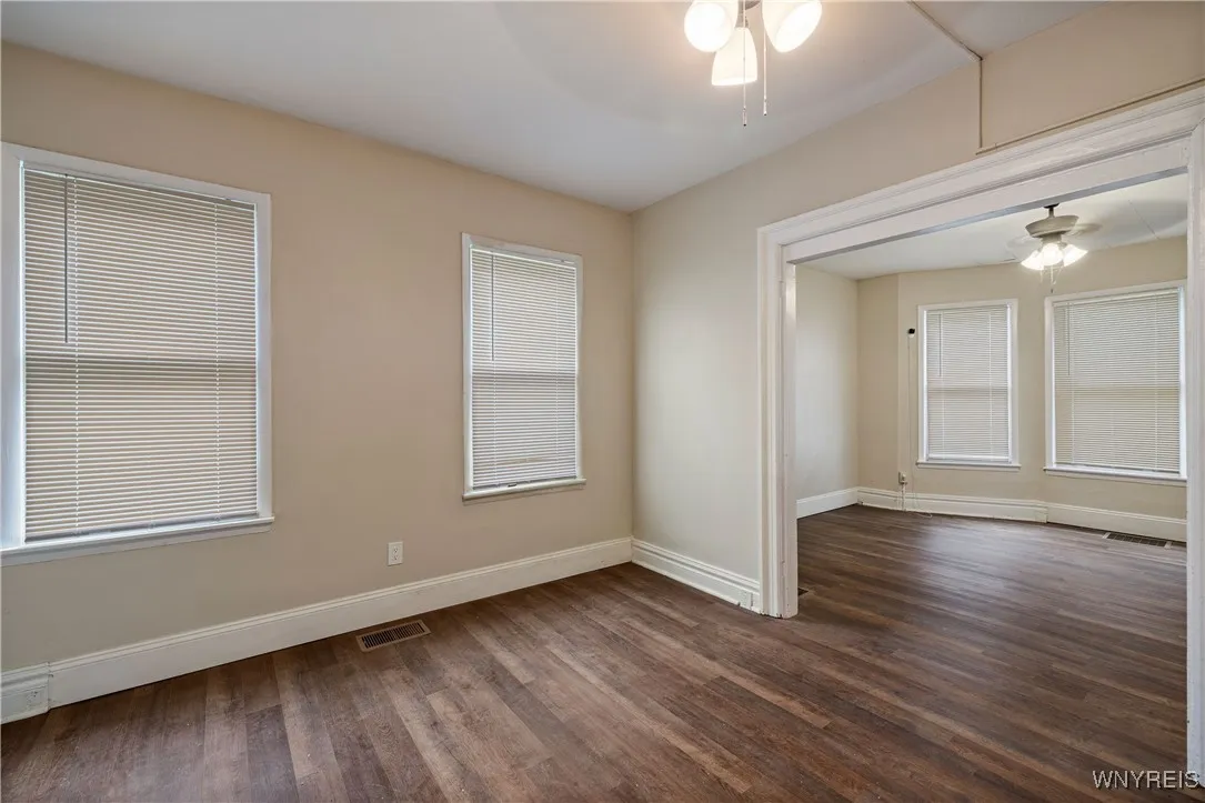628 25th Street, Niagara Falls, New York 14301, Niagara Falls, New York 14301, 5 Bedrooms Bedrooms, 8 Rooms Rooms,2 BathroomsBathrooms,Residential,For Sale,628 25th Street, Niagara Falls, New York 14301,B1623868
