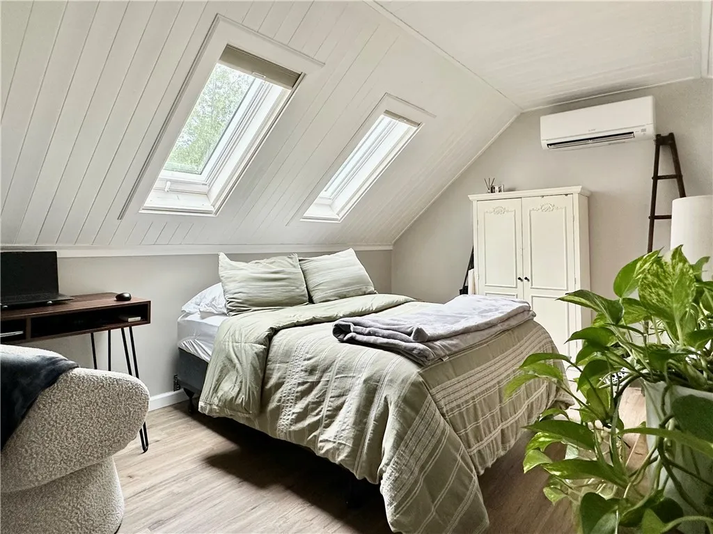 2nd Level-Newly Updated 3rd Bedroom