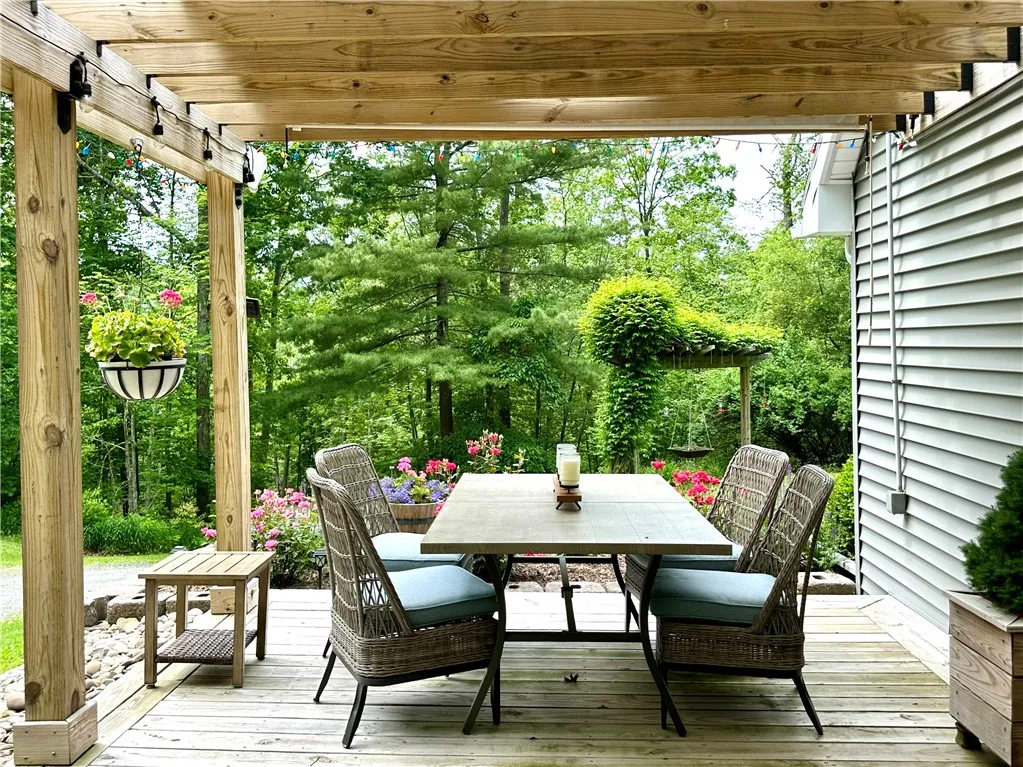 Main Deck Dining Area