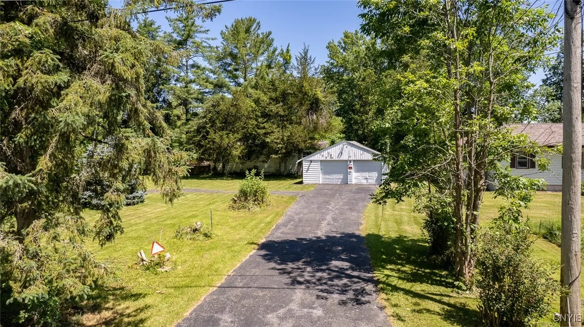 8196 Kneeskern Road, Cicero, New York 13030, Cicero, New York 13030, 2 Bedrooms Bedrooms, 5 Rooms Rooms,1 BathroomBathrooms,Residential,For Sale,8196 Kneeskern Road, Cicero, New York 13030,S1623784