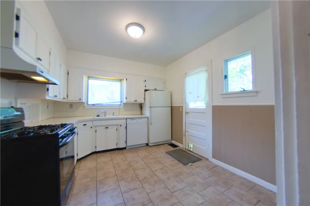 21 Linden Street, Livonia, New York 14487, Livonia, New York 14487, 4 Bedrooms Bedrooms, ,2 BathroomsBathrooms,Residential,For Sale,21 Linden Street, Livonia, New York 14487,R1623843