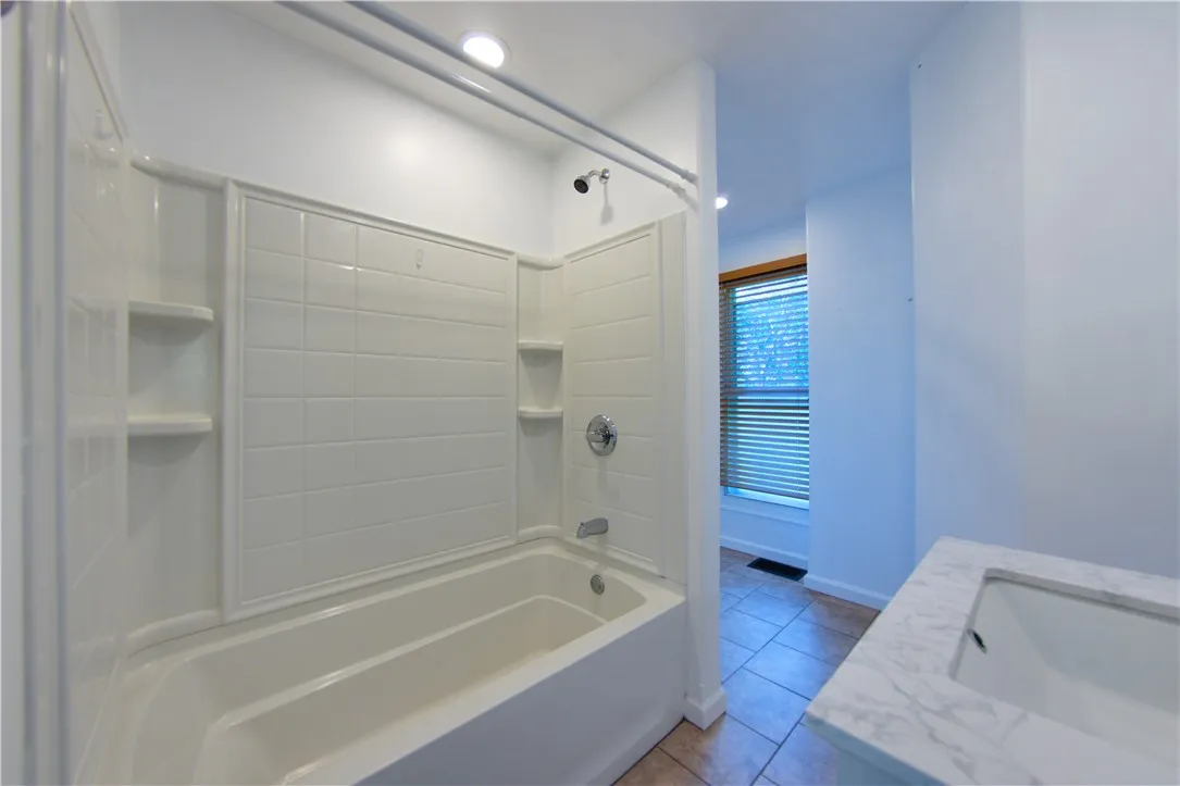 21 Linden Street, Livonia, New York 14487, Livonia, New York 14487, 4 Bedrooms Bedrooms, ,2 BathroomsBathrooms,Residential,For Sale,21 Linden Street, Livonia, New York 14487,R1623843