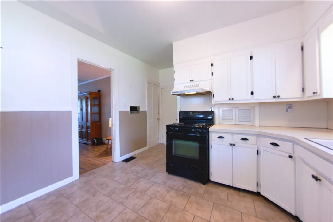 21 Linden Street, Livonia, New York 14487, Livonia, New York 14487, 4 Bedrooms Bedrooms, ,2 BathroomsBathrooms,Residential,For Sale,21 Linden Street, Livonia, New York 14487,R1623843