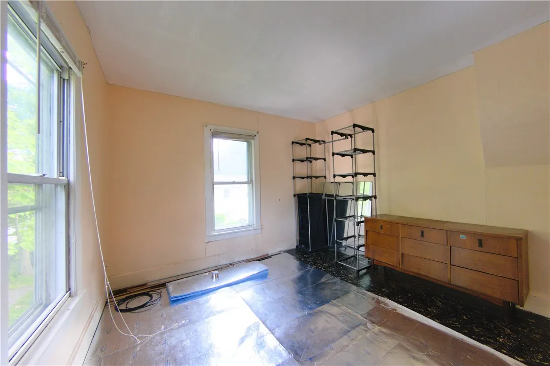 21 Linden Street, Livonia, New York 14487, Livonia, New York 14487, 4 Bedrooms Bedrooms, ,2 BathroomsBathrooms,Residential,For Sale,21 Linden Street, Livonia, New York 14487,R1623843
