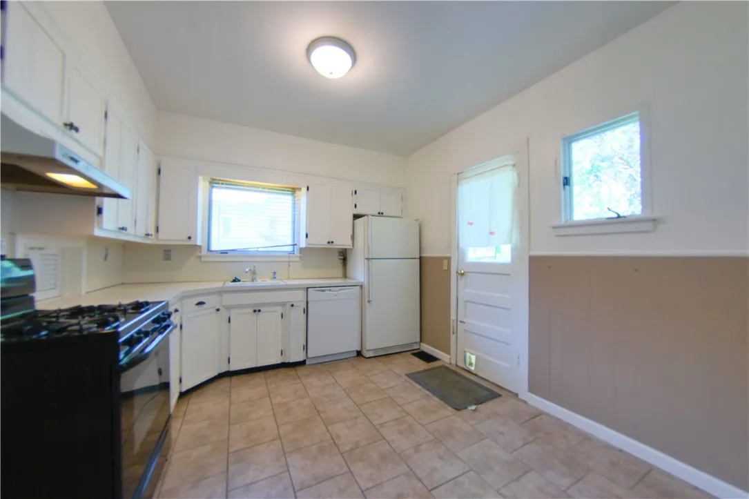 21 Linden Street, Livonia, New York 14487, Livonia, New York 14487, 4 Bedrooms Bedrooms, ,2 BathroomsBathrooms,Residential,For Sale,21 Linden Street, Livonia, New York 14487,R1623843