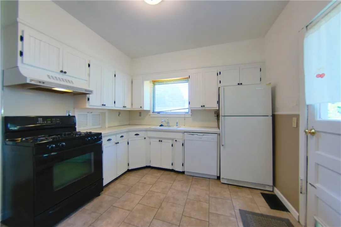 21 Linden Street, Livonia, New York 14487, Livonia, New York 14487, 4 Bedrooms Bedrooms, ,2 BathroomsBathrooms,Residential,For Sale,21 Linden Street, Livonia, New York 14487,R1623843