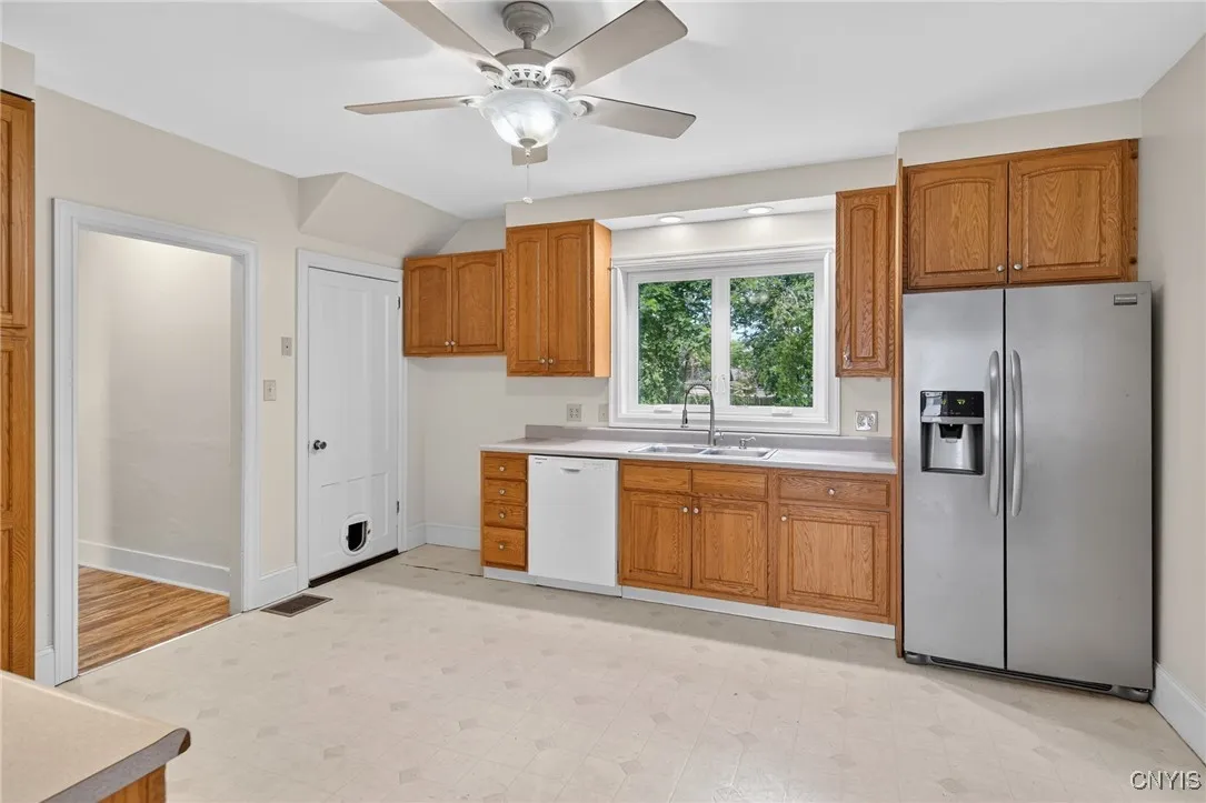 1 Yates Place, Cortland, New York 13045, Cortland, New York 13045, 3 Bedrooms Bedrooms, 8 Rooms Rooms,1 BathroomBathrooms,Residential,For Sale,1 Yates Place, Cortland, New York 13045,S1623870