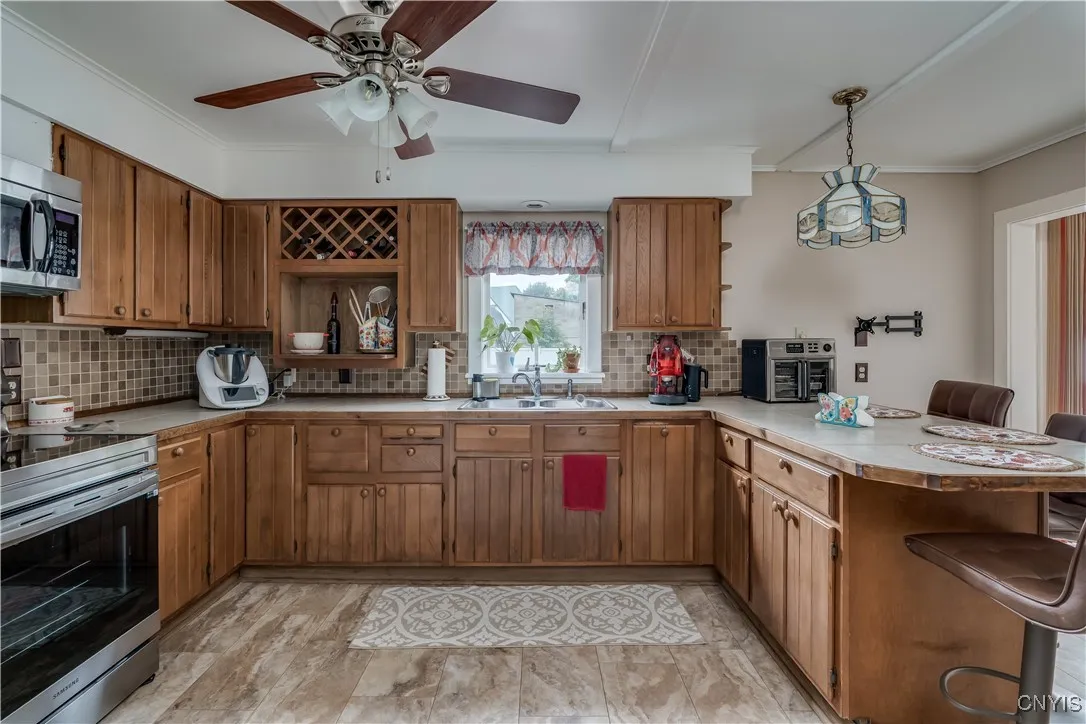 203 Brown Boulevard, Brownville, New York 13615, Brownville, New York 13615, 3 Bedrooms Bedrooms, 9 Rooms Rooms,2 BathroomsBathrooms,Residential,For Sale,203 Brown Boulevard, Brownville, New York 13615,S1623296