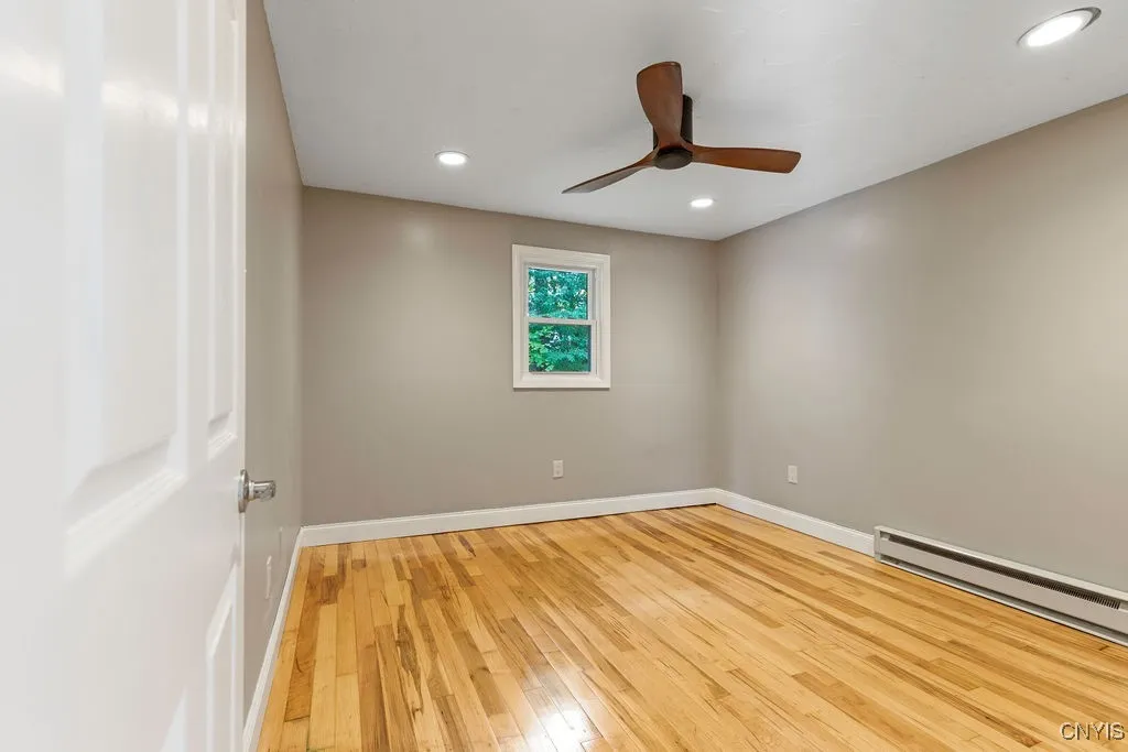 2nd Bedroom.