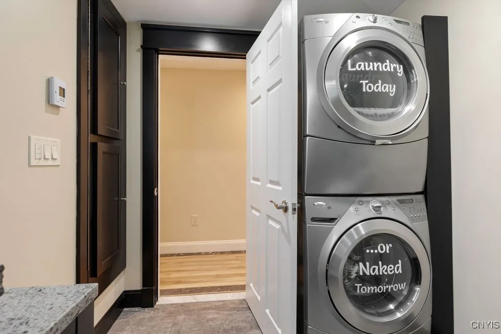 2nd Full Bathroom w/ Laundry. (Washer/Dryer do not convey)