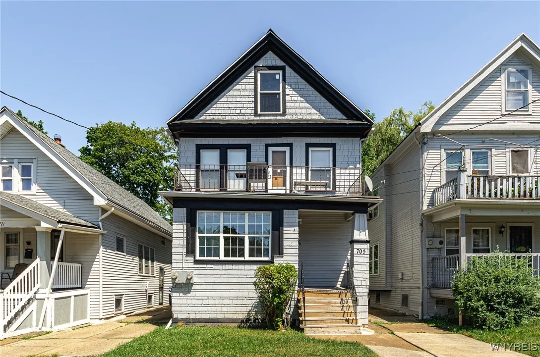 705 Northumberland Avenue, Buffalo, New York 14215, Buffalo, New York 14215, 4 Bedrooms Bedrooms, ,2 BathroomsBathrooms,Residential,For Sale,705 Northumberland Avenue, Buffalo, New York 14215,B1623872