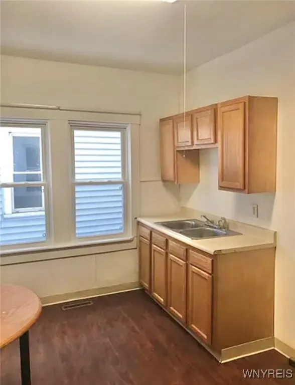 Lower Kitchen-1