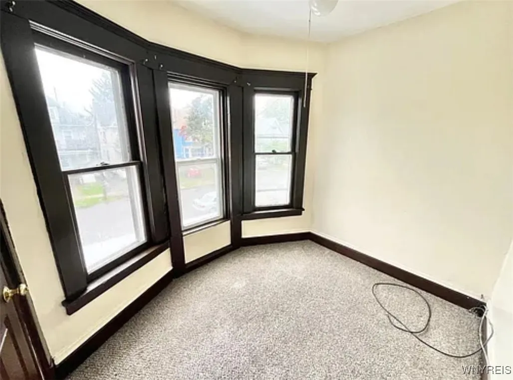 Upper Bonus room (off living room)