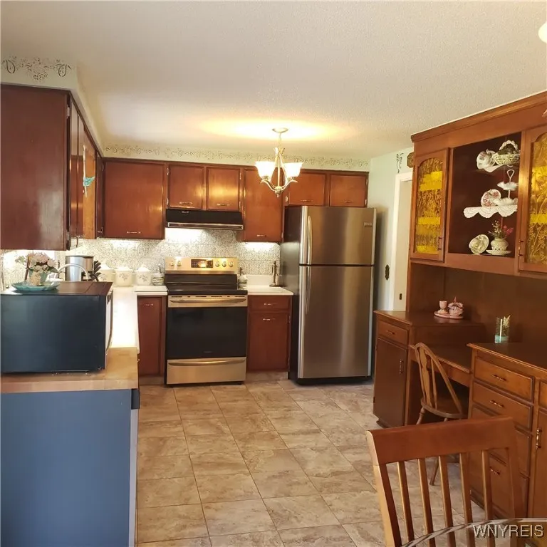 6717 Errick Road, Wheatfield, New York 14120, Wheatfield, New York 14120, 3 Bedrooms Bedrooms, 5 Rooms Rooms,2 BathroomsBathrooms,Residential,For Sale,6717 Errick Road, Wheatfield, New York 14120,0,B1623645