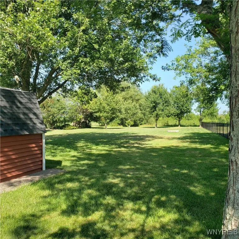 deep lot 347 ft.& no rear neighbors