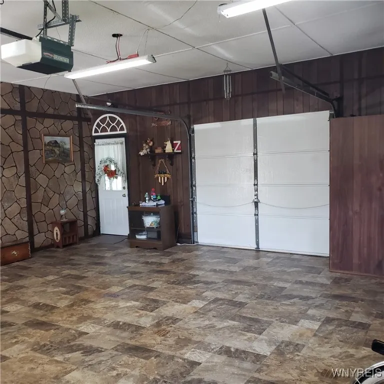 6717 Errick Road, Wheatfield, New York 14120, Wheatfield, New York 14120, 3 Bedrooms Bedrooms, 5 Rooms Rooms,2 BathroomsBathrooms,Residential,For Sale,6717 Errick Road, Wheatfield, New York 14120,B1623645
