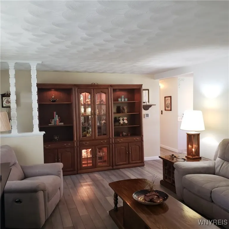 6717 Errick Road, Wheatfield, New York 14120, Wheatfield, New York 14120, 3 Bedrooms Bedrooms, 5 Rooms Rooms,2 BathroomsBathrooms,Residential,For Sale,6717 Errick Road, Wheatfield, New York 14120,0,B1623645