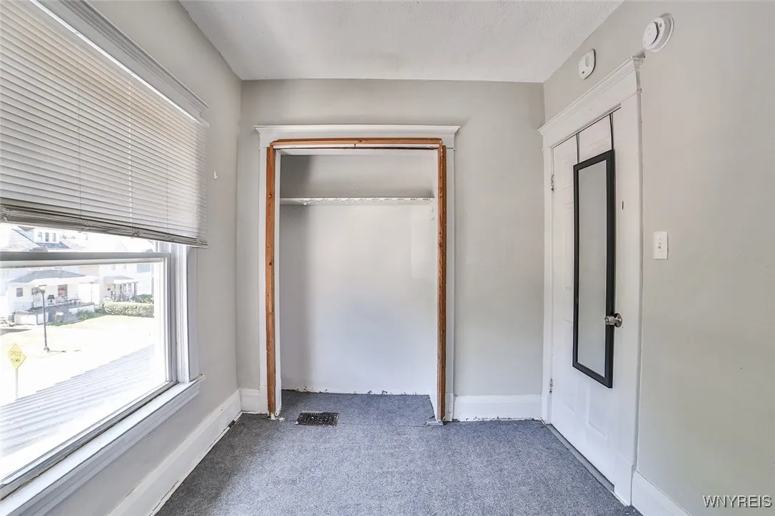 47 Heath Street, Buffalo, New York 14214, Buffalo, New York 14214, 5 Bedrooms Bedrooms, 8 Rooms Rooms,1 BathroomBathrooms,Residential,For Sale,47 Heath Street, Buffalo, New York 14214,B1623153