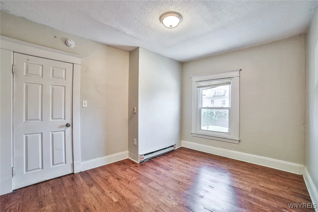 47 Heath Street, Buffalo, New York 14214, Buffalo, New York 14214, 5 Bedrooms Bedrooms, 8 Rooms Rooms,1 BathroomBathrooms,Residential,For Sale,47 Heath Street, Buffalo, New York 14214,B1623153