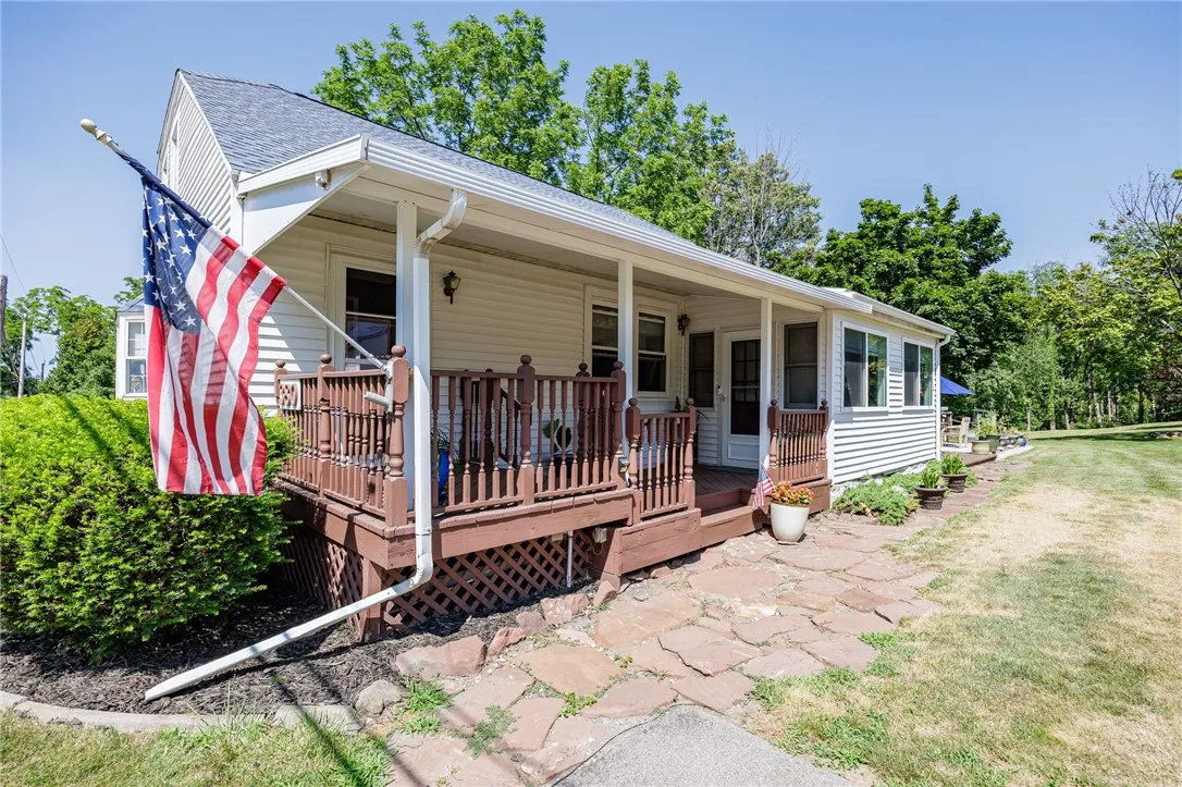 380 Basket Road, Webster, New York 14580, Webster, New York 14580, 4 Bedrooms Bedrooms, 10 Rooms Rooms,2 BathroomsBathrooms,Residential,For Sale,380 Basket Road, Webster, New York 14580,R1622137