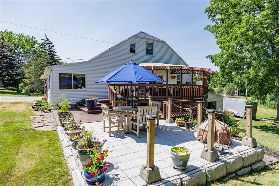 380 Basket Road, Webster, New York 14580, Webster, New York 14580, 4 Bedrooms Bedrooms, 10 Rooms Rooms,2 BathroomsBathrooms,Residential,For Sale,380 Basket Road, Webster, New York 14580,R1622137