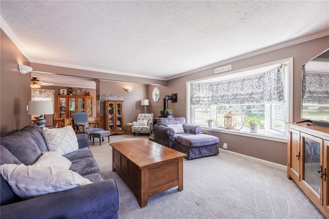 380 Basket Road, Webster, New York 14580, Webster, New York 14580, 4 Bedrooms Bedrooms, 10 Rooms Rooms,2 BathroomsBathrooms,Residential,For Sale,380 Basket Road, Webster, New York 14580,R1622137