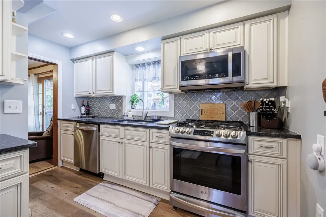 380 Basket Road, Webster, New York 14580, Webster, New York 14580, 4 Bedrooms Bedrooms, 10 Rooms Rooms,2 BathroomsBathrooms,Residential,For Sale,380 Basket Road, Webster, New York 14580,R1622137