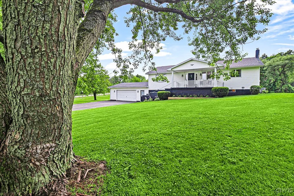 109 Center Road, Frankfort, New York 13340, Frankfort, New York 13340, 3 Bedrooms Bedrooms, 8 Rooms Rooms,2 BathroomsBathrooms,Residential,For Sale,109 Center Road, Frankfort, New York 13340,S1623620