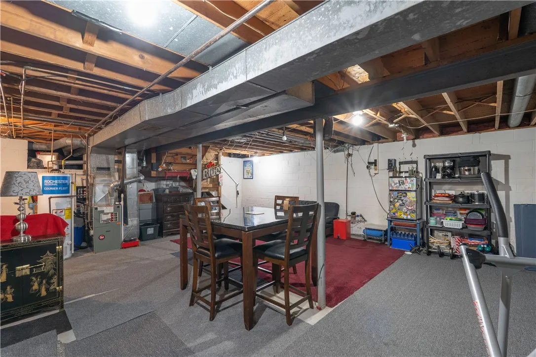 30 Rusty Lane, Greece, New York 14626, Greece, New York 14626, 4 Bedrooms Bedrooms, 7 Rooms Rooms,1 BathroomBathrooms,Residential,For Sale,30 Rusty Lane, Greece, New York 14626,R1623754