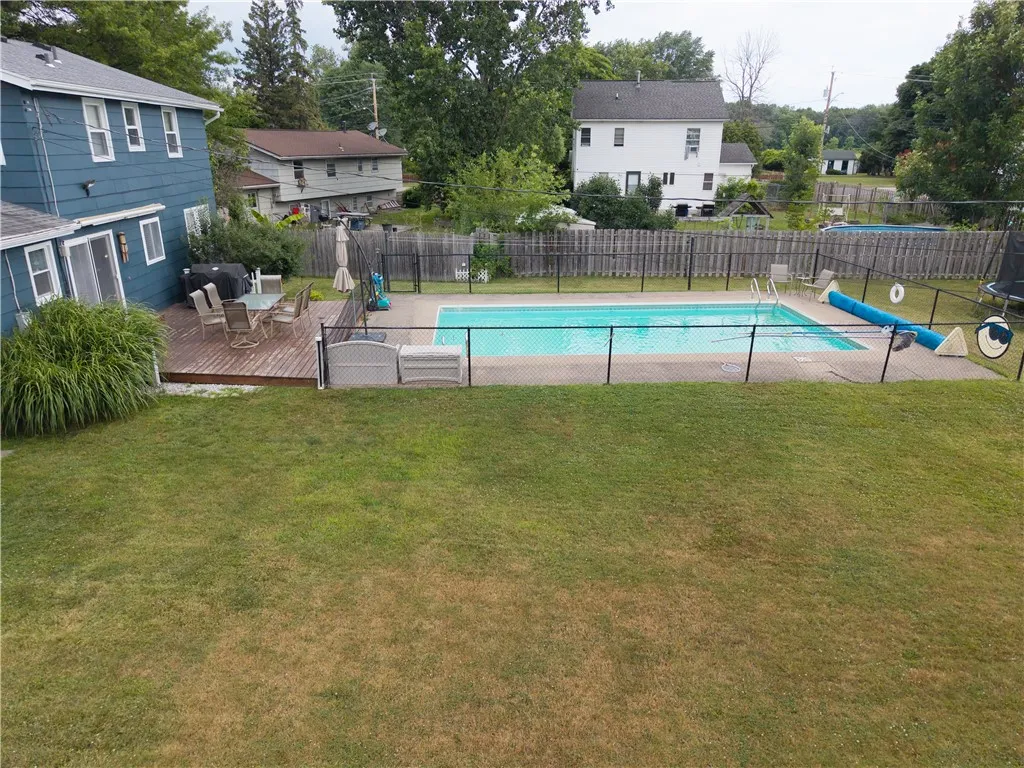 30 Rusty Lane, Greece, New York 14626, Greece, New York 14626, 4 Bedrooms Bedrooms, 7 Rooms Rooms,1 BathroomBathrooms,Residential,For Sale,30 Rusty Lane, Greece, New York 14626,R1623754