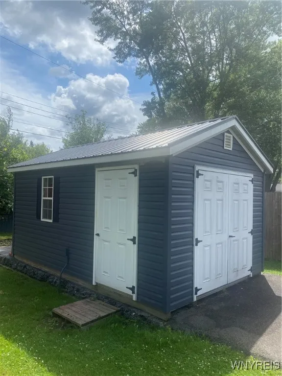 6444 Lincoln Avenue, Lockport Town, New York 14094, Lockport Town, New York 14094, 3 Bedrooms Bedrooms, 7 Rooms Rooms,1 BathroomBathrooms,Residential,For Sale,6444 Lincoln Avenue, Lockport Town, New York 14094,B1623856