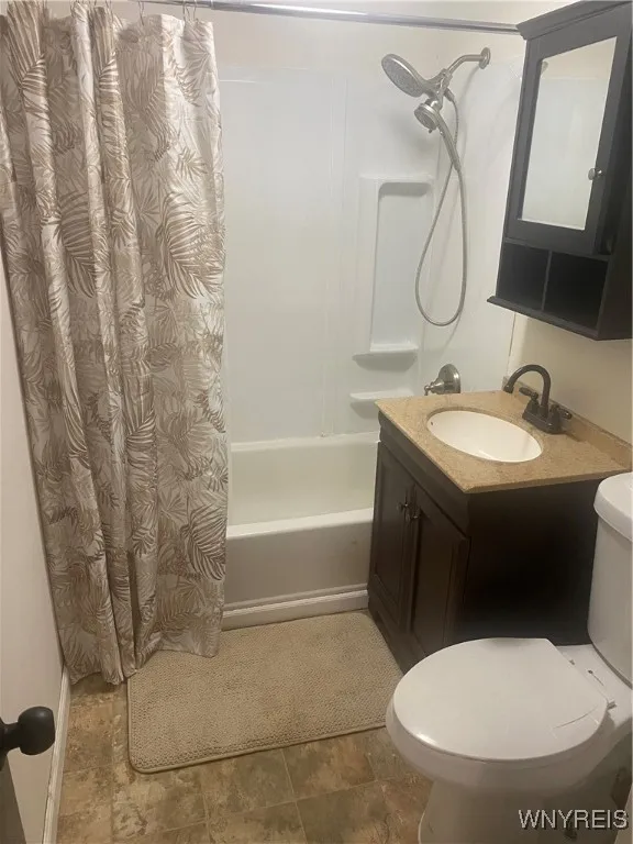 6444 Lincoln Avenue, Lockport Town, New York 14094, Lockport Town, New York 14094, 3 Bedrooms Bedrooms, 7 Rooms Rooms,1 BathroomBathrooms,Residential,For Sale,6444 Lincoln Avenue, Lockport Town, New York 14094,B1623856