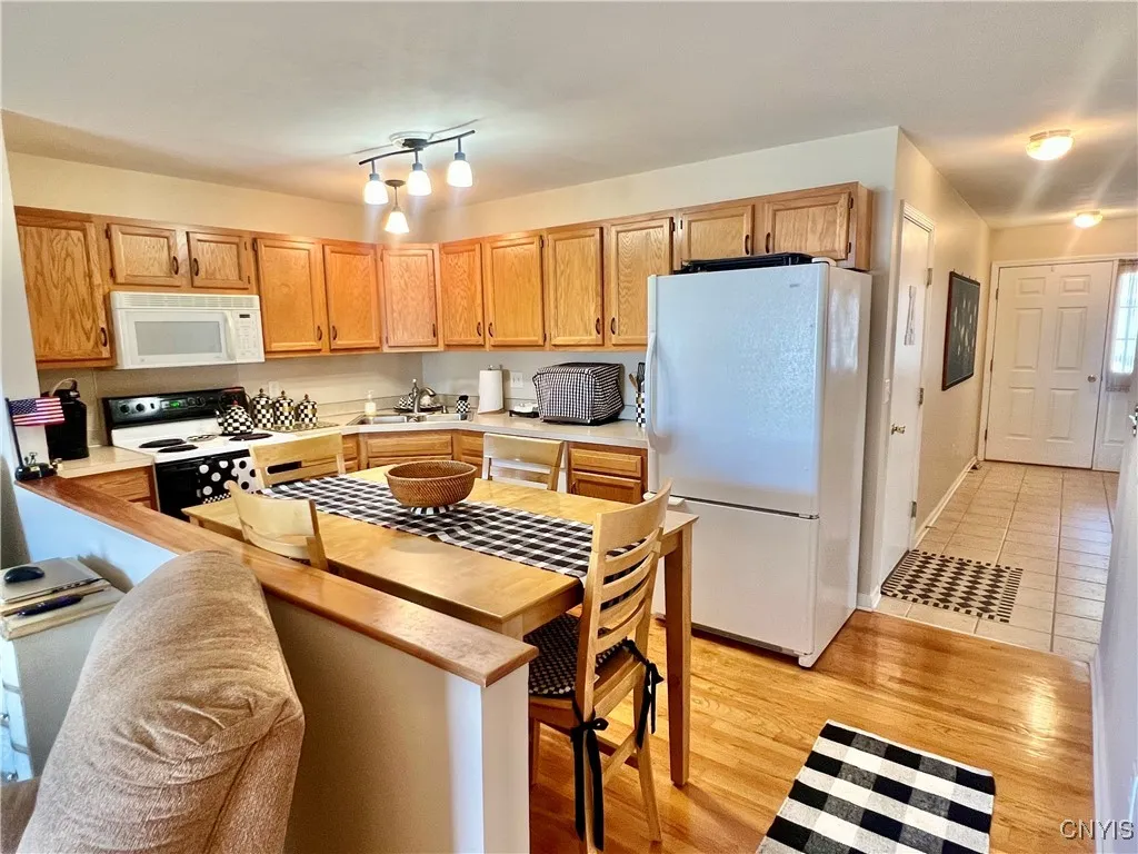 153 Timber Wolf Circle, Geddes, New York 13209, Geddes, New York 13209, 2 Bedrooms Bedrooms, 7 Rooms Rooms,2 BathroomsBathrooms,Residential,For Sale,153 Timber Wolf Circle, Geddes, New York 13209,S1622635