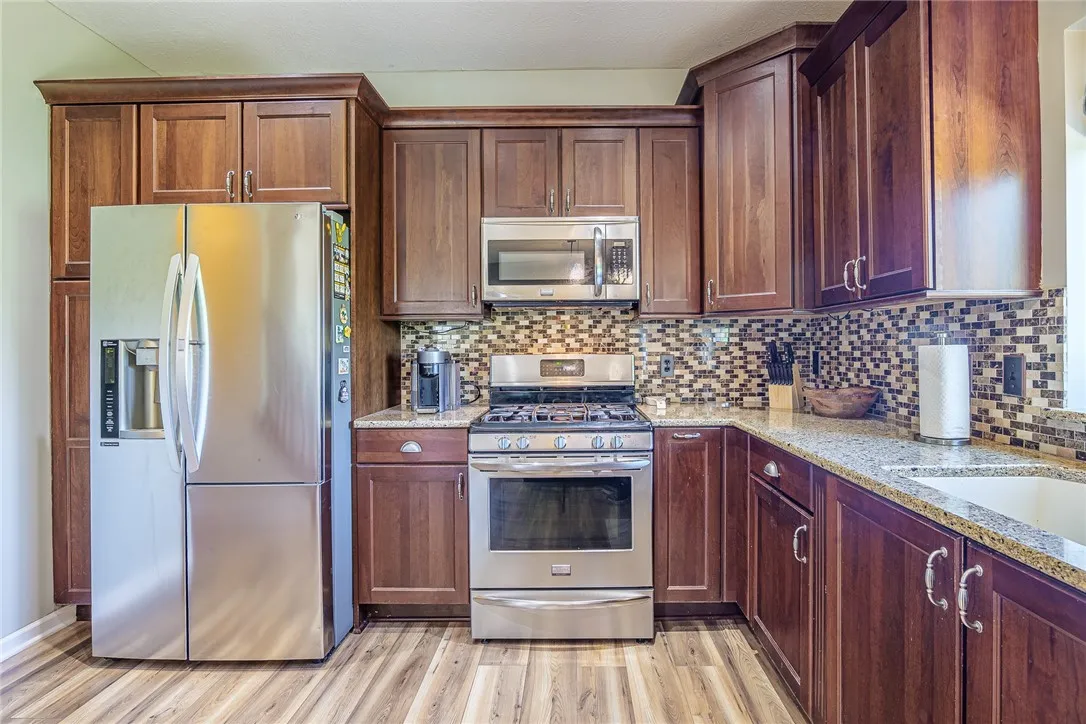 14 Wycombe Place, Greece, New York 14612, Greece, New York 14612, 3 Bedrooms Bedrooms, 7 Rooms Rooms,2 BathroomsBathrooms,Residential,For Sale,14 Wycombe Place, Greece, New York 14612,R1623662