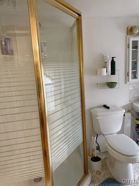 Upper full bath