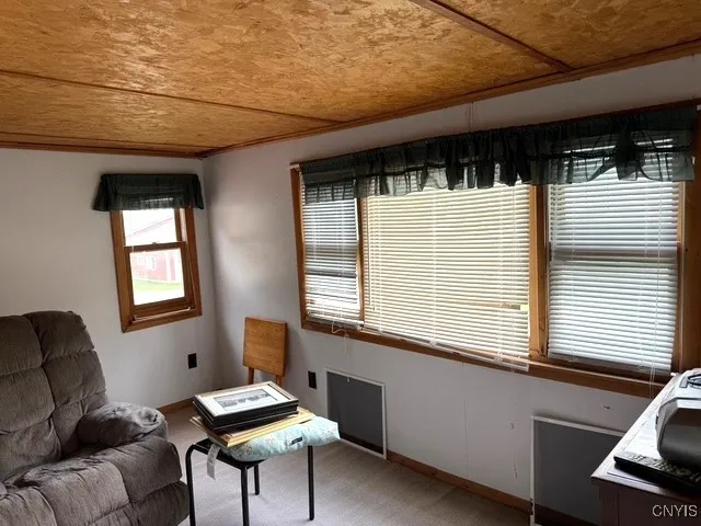 Enclosed upper porch