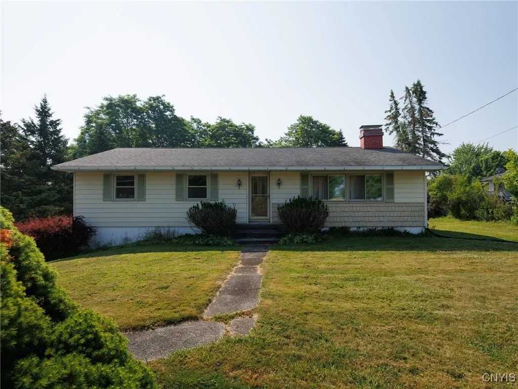 1309 Ives Street, Watertown City, New York 13601, Watertown City, New York 13601, 3 Bedrooms Bedrooms, 8 Rooms Rooms,1 BathroomBathrooms,Residential,For Sale,1309 Ives Street, Watertown City, New York 13601,S1621060