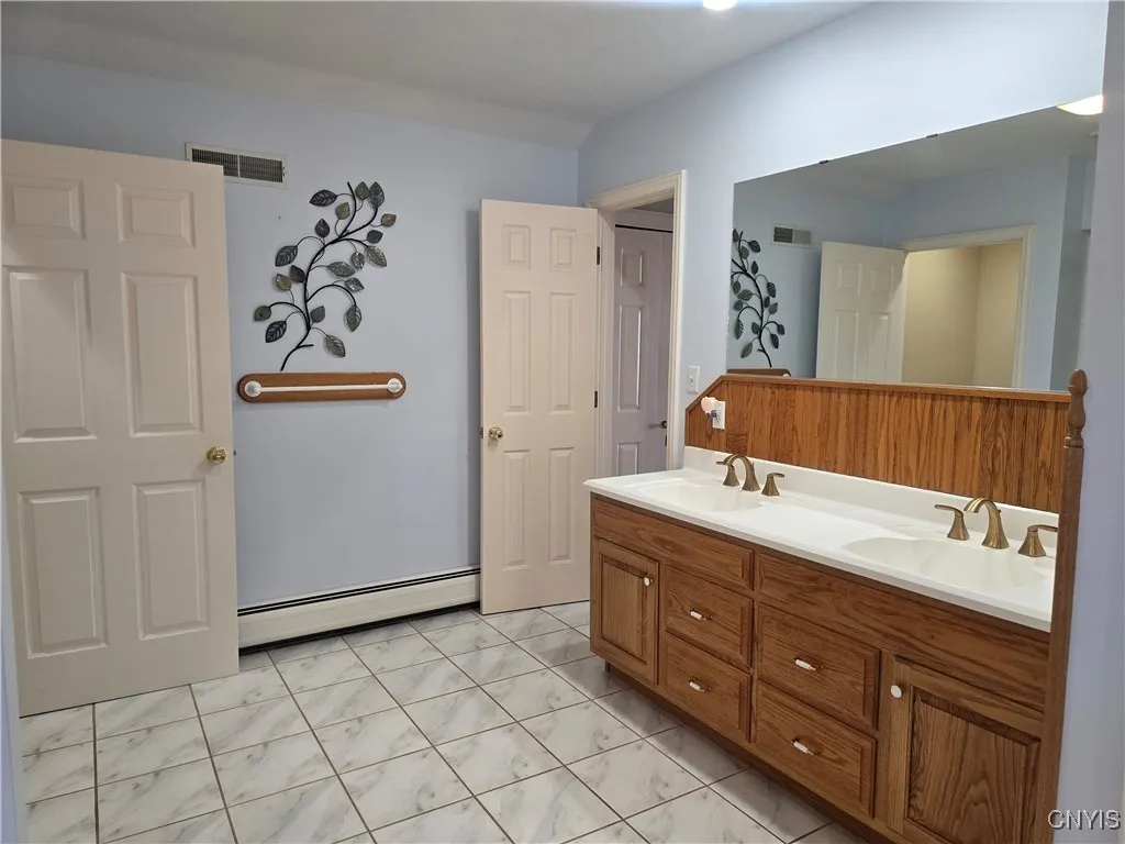 6641 Lake Shore Road North, Verona, New York 13162, Verona, New York 13162, 3 Bedrooms Bedrooms, 8 Rooms Rooms,2 BathroomsBathrooms,Residential,Closed,6641 Lake Shore Road North, Verona, New York 13162,0,S1623134