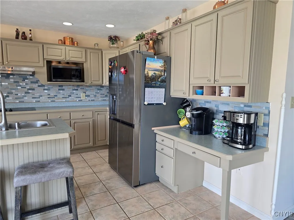 6641 Lake Shore Road North, Verona, New York 13162, Verona, New York 13162, 3 Bedrooms Bedrooms, 8 Rooms Rooms,2 BathroomsBathrooms,Residential,Closed,6641 Lake Shore Road North, Verona, New York 13162,0,S1623134