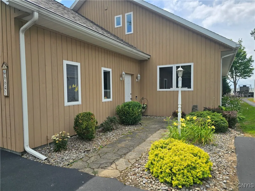 6641 Lake Shore Road North, Verona, New York 13162, Verona, New York 13162, 3 Bedrooms Bedrooms, 8 Rooms Rooms,2 BathroomsBathrooms,Residential,Closed,6641 Lake Shore Road North, Verona, New York 13162,0,S1623134