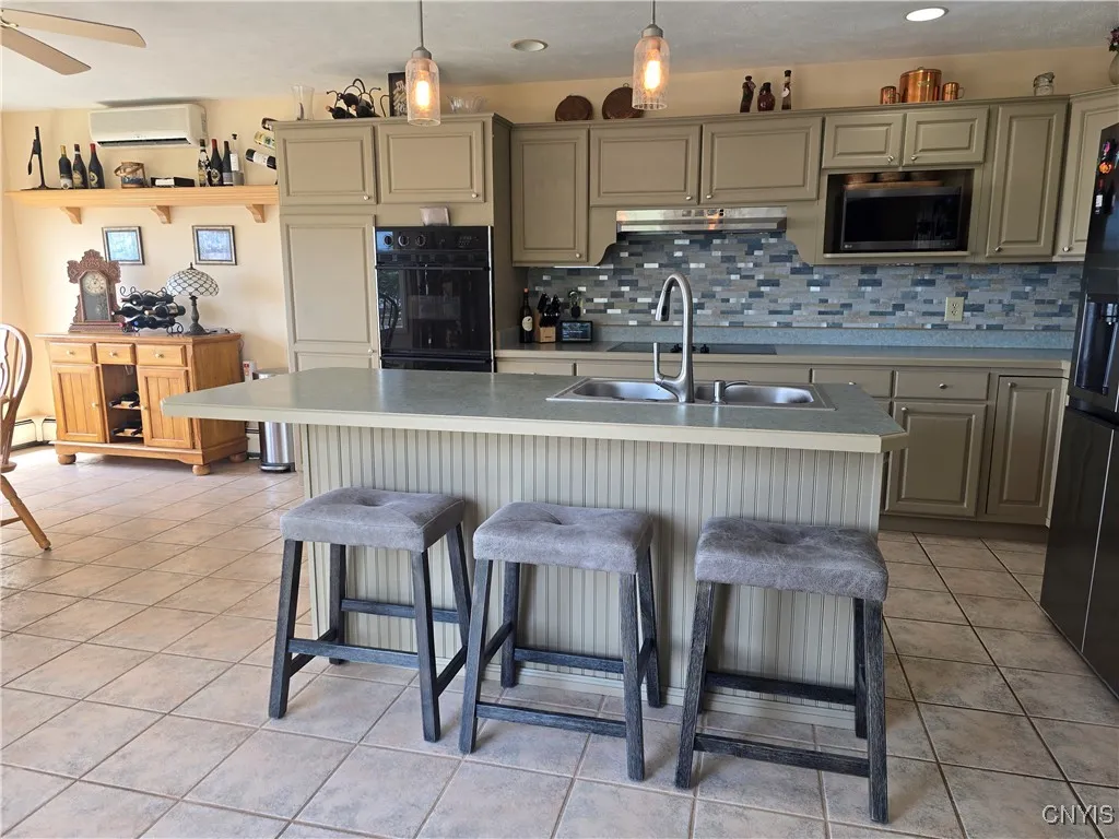 6641 Lake Shore Road North, Verona, New York 13162, Verona, New York 13162, 3 Bedrooms Bedrooms, 8 Rooms Rooms,2 BathroomsBathrooms,Residential,Closed,6641 Lake Shore Road North, Verona, New York 13162,0,S1623134