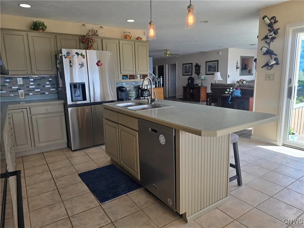 6641 Lake Shore Road North, Verona, New York 13162, Verona, New York 13162, 3 Bedrooms Bedrooms, 8 Rooms Rooms,2 BathroomsBathrooms,Residential,Closed,6641 Lake Shore Road North, Verona, New York 13162,0,S1623134