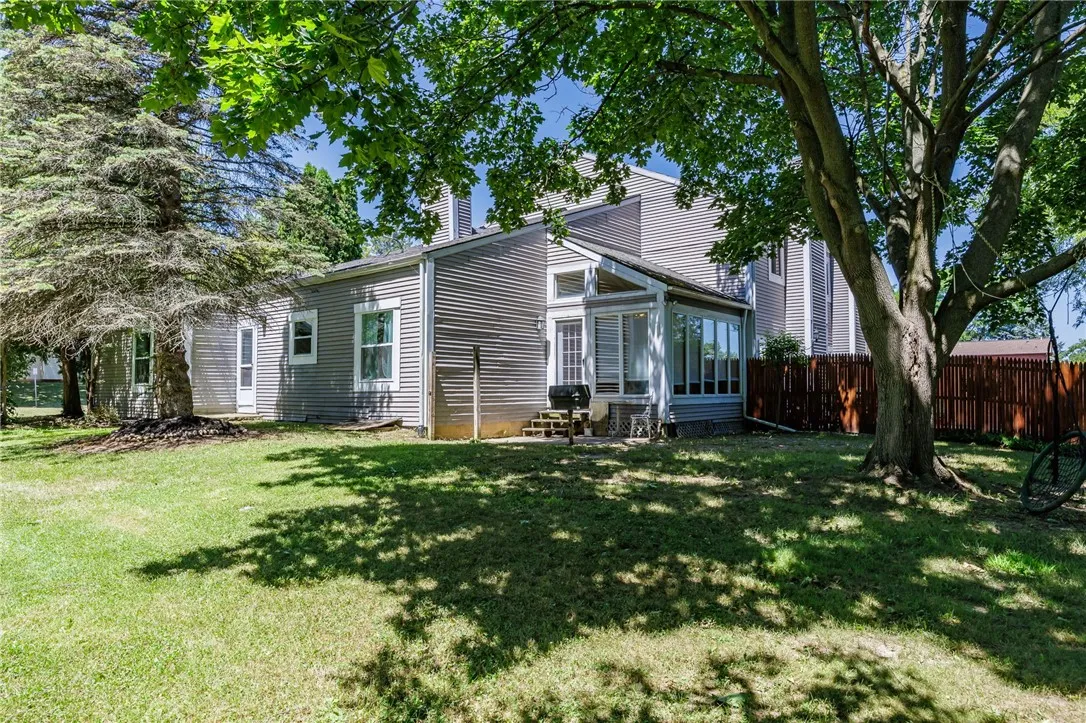 122 Countess Drive, Henrietta, New York 14586, Henrietta, New York 14586, 3 Bedrooms Bedrooms, 7 Rooms Rooms,2 BathroomsBathrooms,Residential,For Sale,122 Countess Drive, Henrietta, New York 14586,R1623605