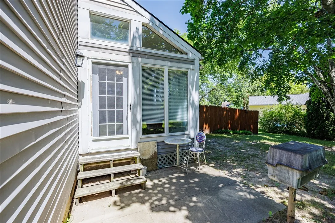 122 Countess Drive, Henrietta, New York 14586, Henrietta, New York 14586, 3 Bedrooms Bedrooms, 7 Rooms Rooms,2 BathroomsBathrooms,Residential,For Sale,122 Countess Drive, Henrietta, New York 14586,R1623605