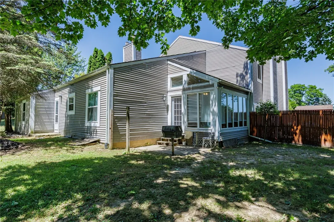 122 Countess Drive, Henrietta, New York 14586, Henrietta, New York 14586, 3 Bedrooms Bedrooms, 7 Rooms Rooms,2 BathroomsBathrooms,Residential,For Sale,122 Countess Drive, Henrietta, New York 14586,R1623605